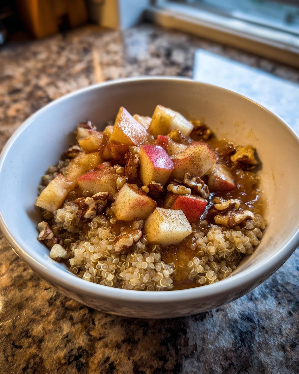 Amazing 20-Minute Cinnamon Apple Breakfast Quinoa Bowl 5 Cinnamon Apple Breakfast Quinoa Bowl - detail 2