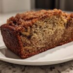 Homemade Banana Bread with Cinnamon Crumble