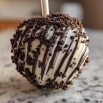 Oreo Cookies-and-Cream Candy Apples