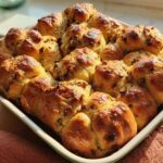 Pull-Apart Stuffing Rolls