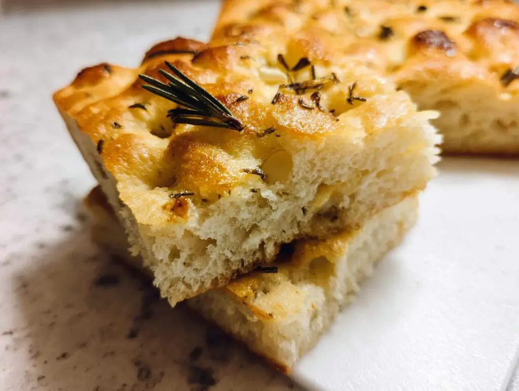 18 Best Bread Recipes: Easy Loaves, Rolls, Quick Breads, and Sourdough 18 Roasted Garlic Rosemary Focaccia Bread