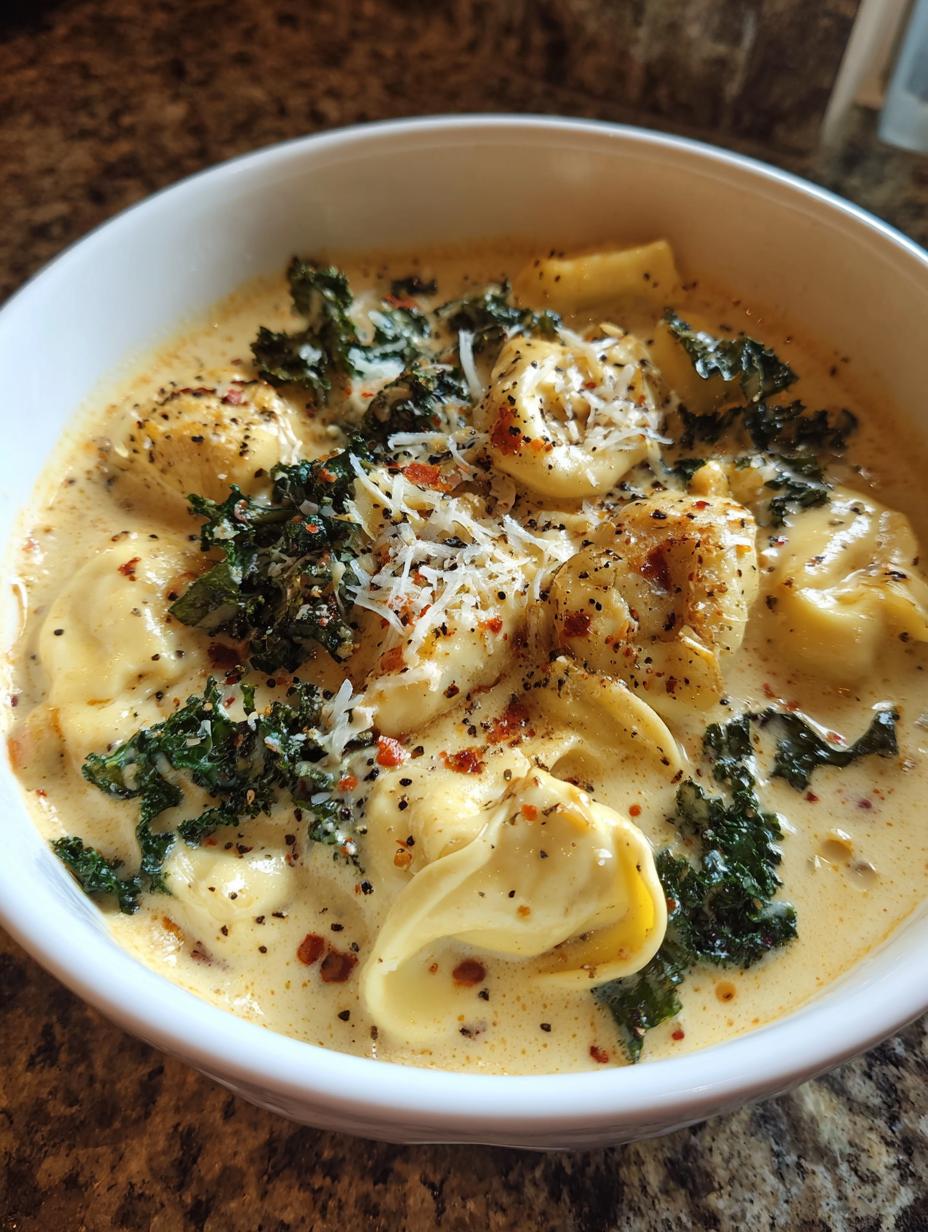 Amazing 30-minute Chicken tortellini soup 5 Chicken tortellini soup - detail 2