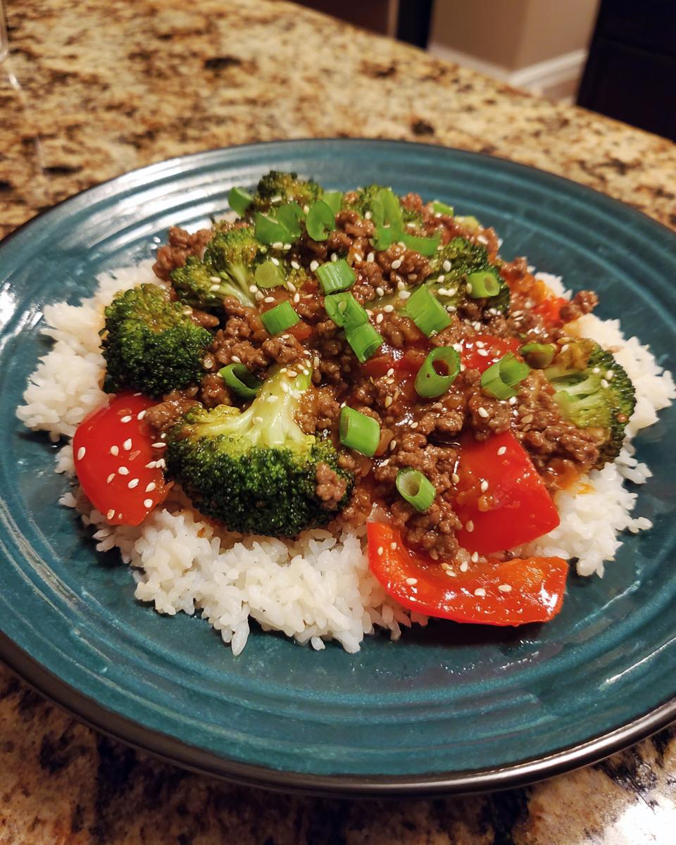 Ground beef and broccoli - detail 1