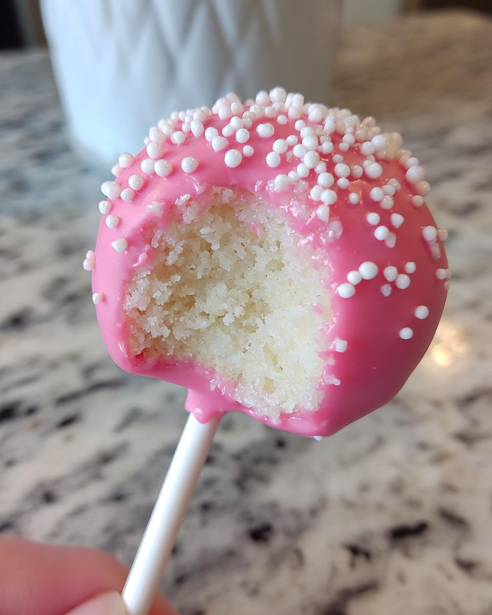 Super Simple 240 Calorie Starbucks Cake Pops 4 Starbucks cake pops - detail 1