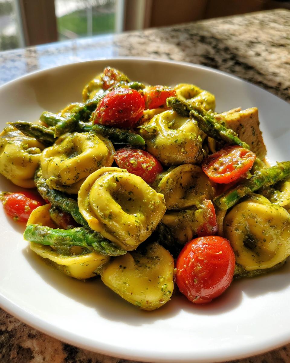 pesto chicken tortellini - detail 1