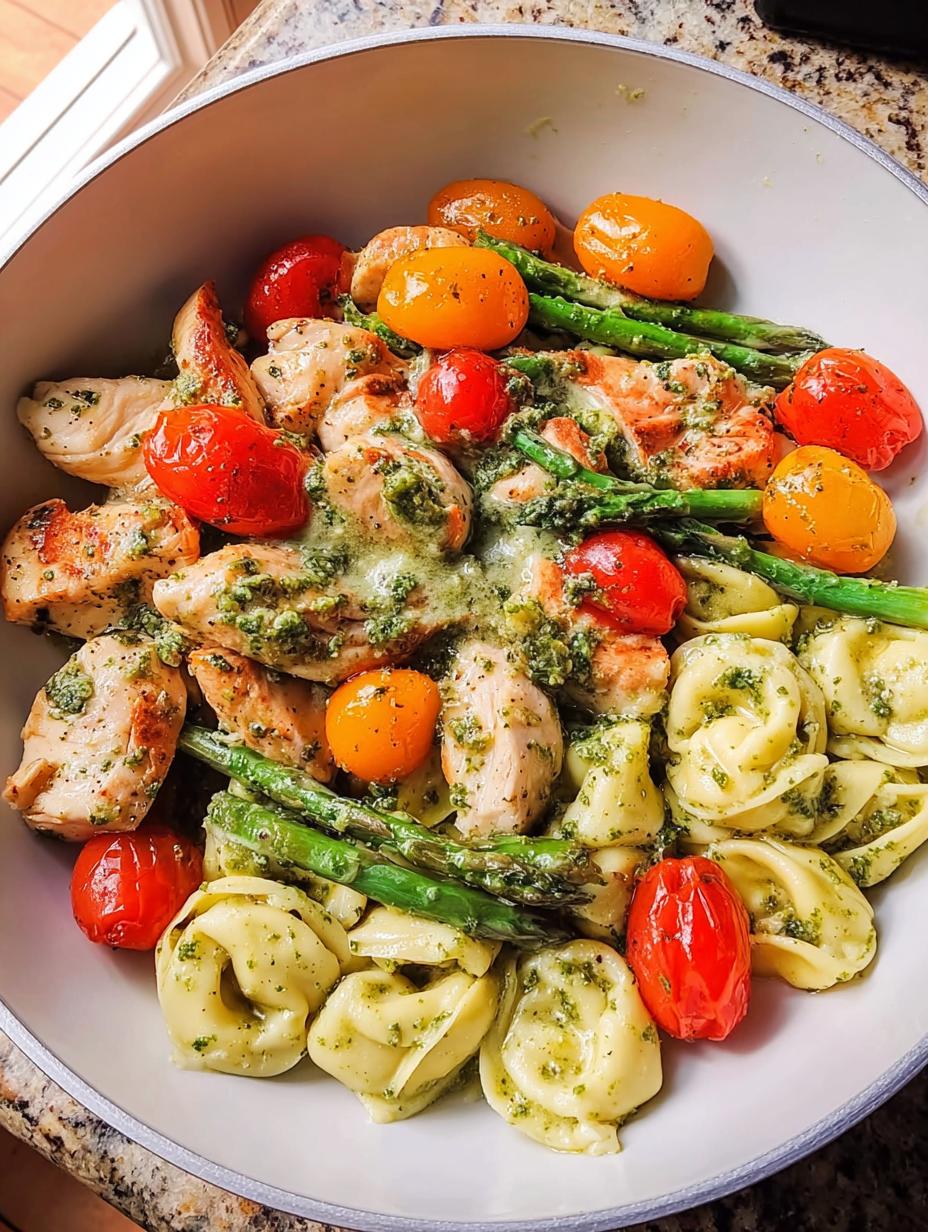 pesto chicken tortellini - detail 2