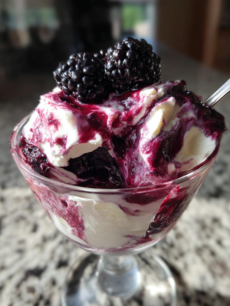 Easy Blackberry Fool Dessert - detail 2
